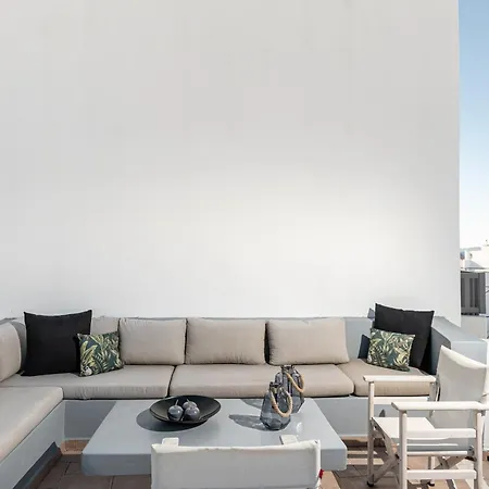 Cozy Comfy Town House بيت للعطل